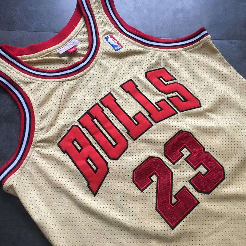 Chicago Bulls 1995/96 JORDAN #23 Gold Classics Basketball Jersey (Closely Stitched)