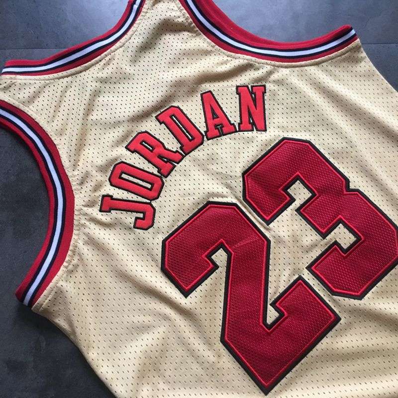 Chicago Bulls 1995/96 JORDAN #23 Gold Classics Basketball Jersey (Closely Stitched)