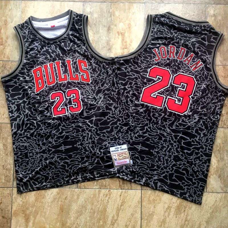 Chicago Bulls 1996/97 JORDAN #23 Black Classics Basketball Jersey (Closely Stitched)