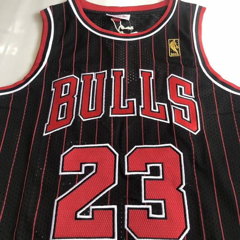 Chicago Bulls 1996/97 JORDAN #23 Black Classics Basketball Jersey (Closely Stitched) 02