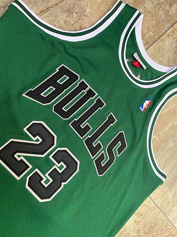 Chicago Bulls 1997/98 JORDAN #23 Green Classics Basketball Jersey (Closely Stitched)