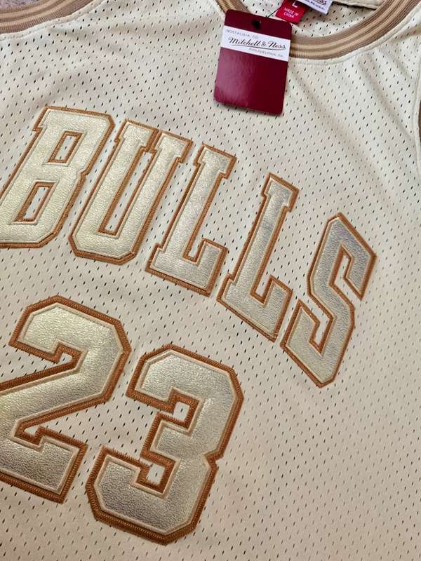 Chicago Bulls 1997/98 JORDAN #23 Gold Classics Basketball Jersey (Closely Stitched)