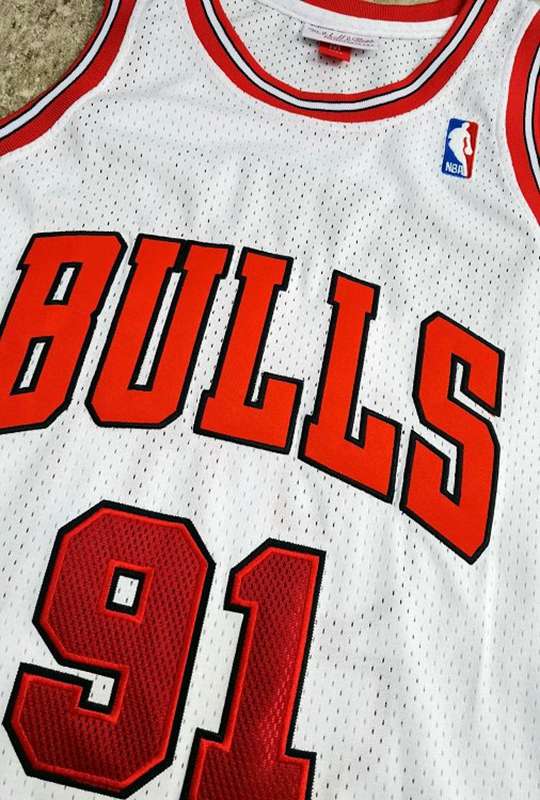 Chicago Bulls 1997/98 RODMAN #91 White Classics Basketball Jersey (Closely Stitched)