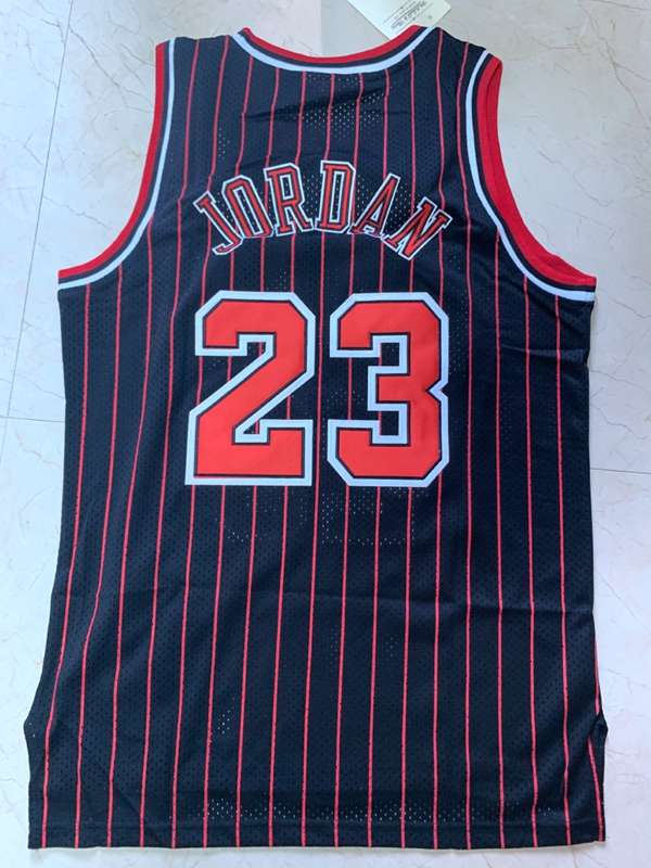 Chicago Bulls 1997/98 JORDAN #23 Black Classics Basketball Jersey (Stitched)