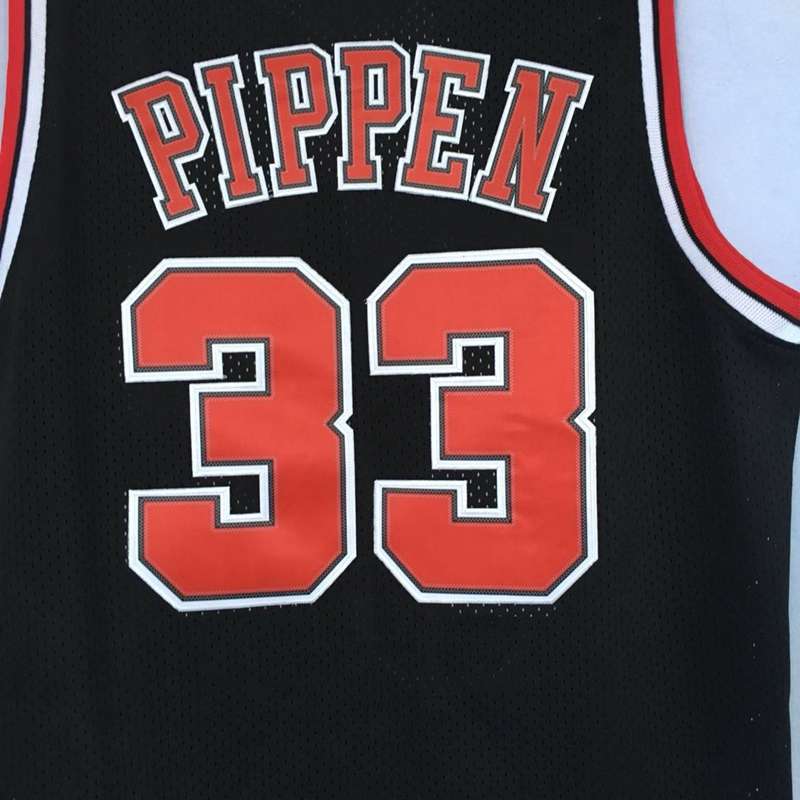 Chicago Bulls 1997/98 PIPPEN #33 Black Classics Basketball Jersey (Stitched)