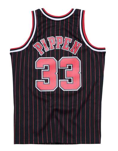 Chicago Bulls 1997/98 PIPPEN #33 Black Classics Basketball Jersey 02 (Stitched)