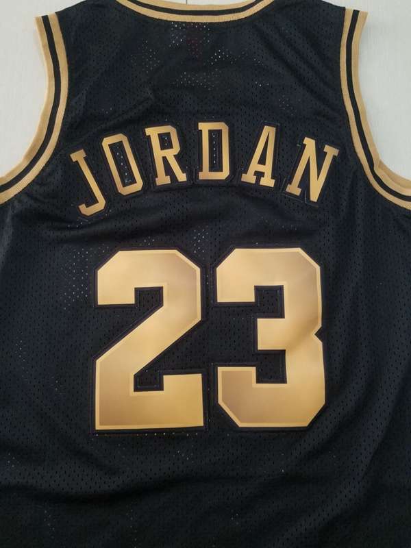 Chicago Bulls 1997/98 JORDAN #23 Black Gold Classics Basketball Jersey (Stitched)