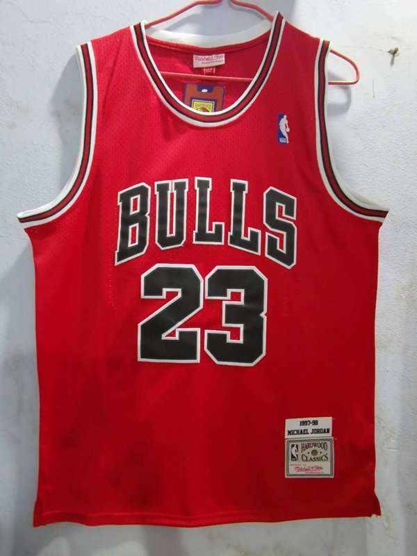 Chicago Bulls 1997/98 JORDAN #23 Red Classics Basketball Jersey (Stitched)