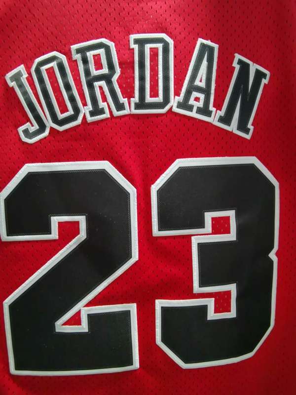 Chicago Bulls 1997/98 JORDAN #23 Red Classics Basketball Jersey (Stitched)