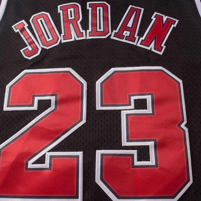 Chicago Bulls JORDAN #23 Black Classics Basketball Jersey 05 (Stitched)