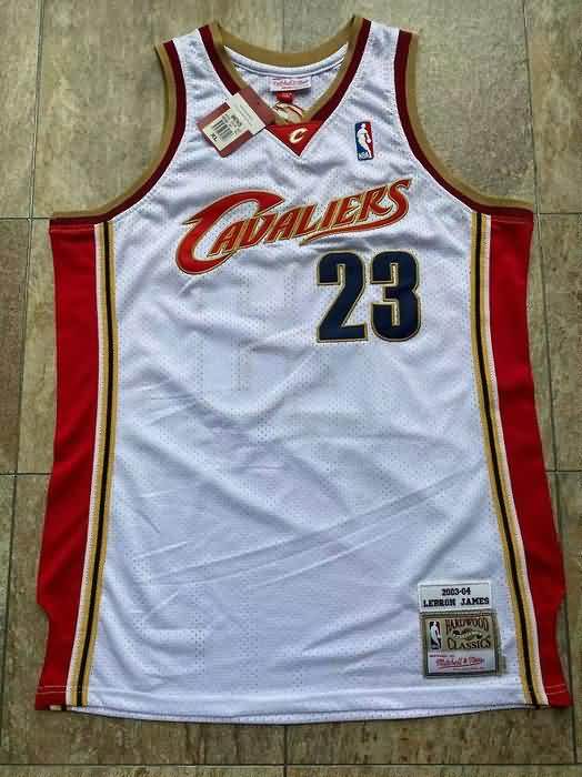 Cleveland Cavaliers 2003/04 JAMES #23 White Classics Basketball Jersey (Closely Stitched)
