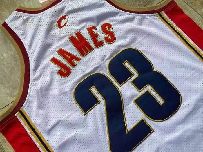 Cleveland Cavaliers 2003/04 JAMES #23 White Classics Basketball Jersey (Closely Stitched)