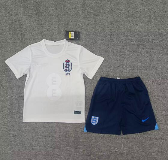 England 150th Kids Anniversary Soccer Jersey And Shorts