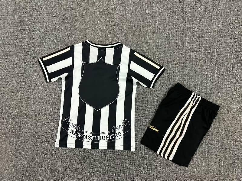 Newcastle United 1997/99 Kids Home Soccer Jersey And Shorts