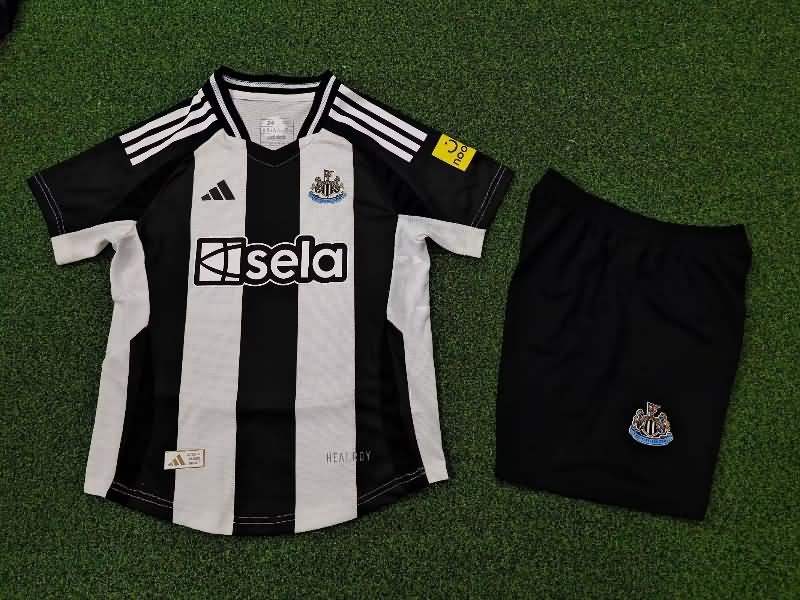 Newcastle United 24/25 Kids Home Soccer Jersey And Shorts (Player)