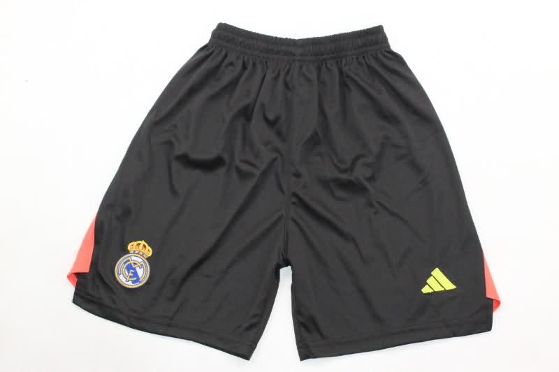 Real Madrid 24/25 Kids Goalkeeper Black Soccer Jersey And Shorts