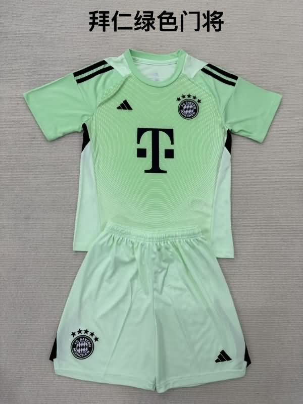Bayern Munich 25/26 Goalkeeper Green Soccer Jersey Bayern Munich 25/26 Goalkeeper Green Soccer Jersey