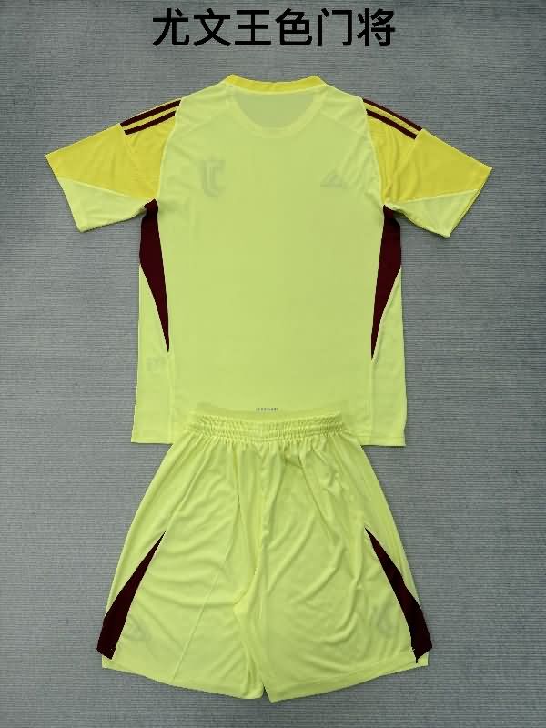 Juventus 25/26 Goalkeeper Yellow Soccer Jersey