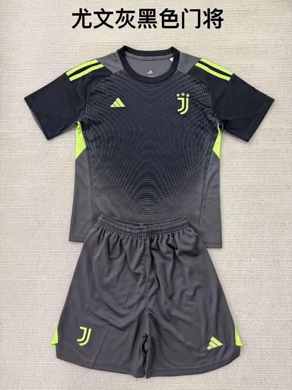 Juventus 25/26 Kids Goalkeeper Black Soccer Jersey And Shorts Juventus 25/26 Kids Goalkeeper Black Soccer Jersey And Shorts