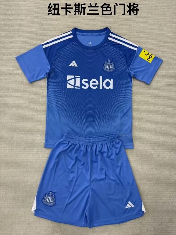 Newcastle United 25/26 Kids Goalkeeper Blue Soccer Jersey And Shorts Newcastle United 25/26 Kids Goalkeeper Blue Soccer Jersey And Shorts