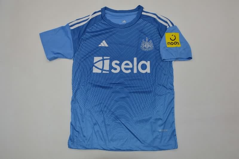 Newcastle United 25/26 Kids Goalkeeper Blue Soccer Jersey And Shorts