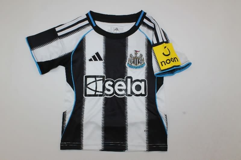 Newcastle United 25/26 Kids Home Soccer Jersey And Shorts