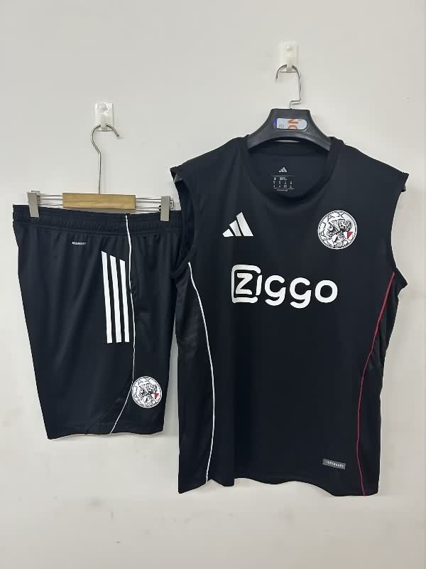AAA(Thailand) Ajax 25/26 Black Soccer Training Sets 02 AAA(Thailand) Ajax 25/26 Black Soccer Training Sets 02