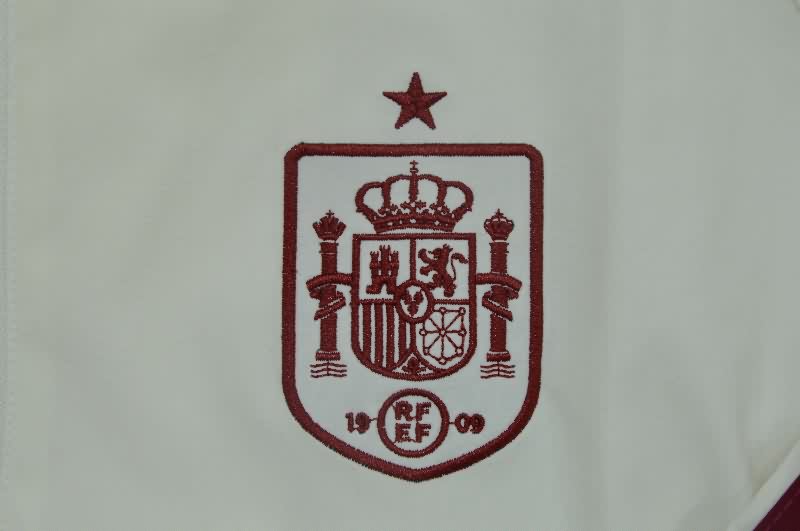 AAA(Thailand) Spain 2026 Beige Soccer Windbreaker