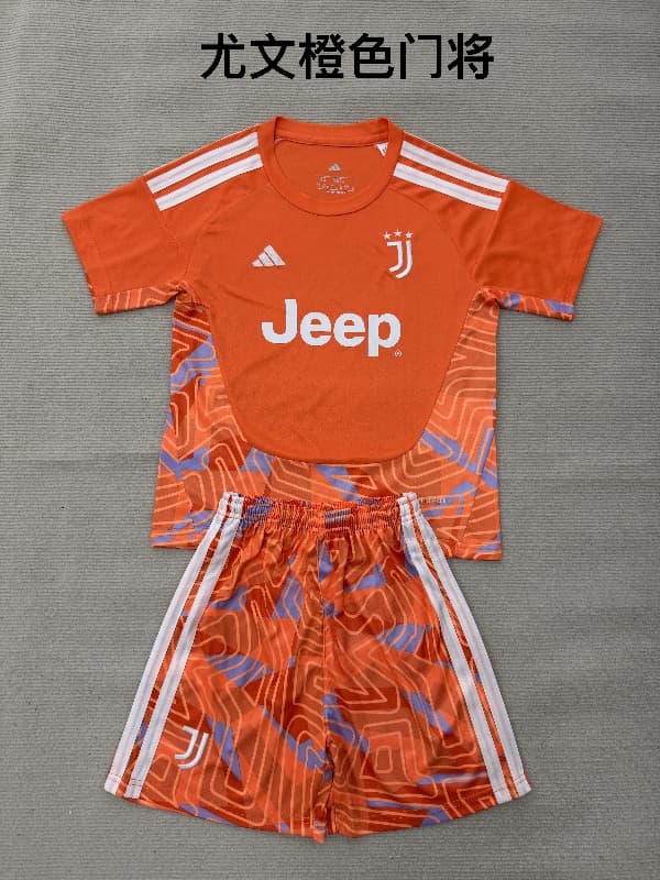 Juventus 26/27 Goalkeeper Orange Soccer Jersey