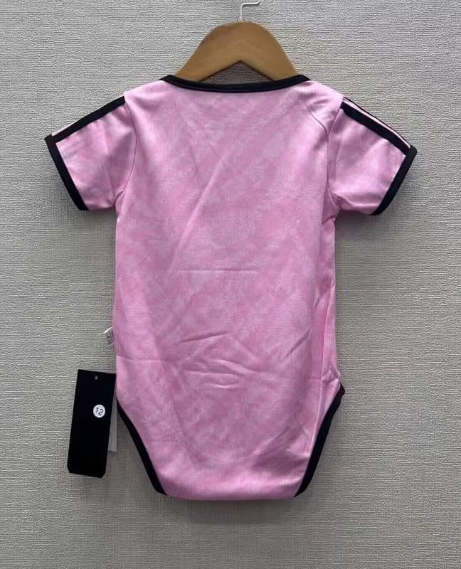 AAA(Thailand) Juventus 26/27 Away Baby Soccer Jerseys