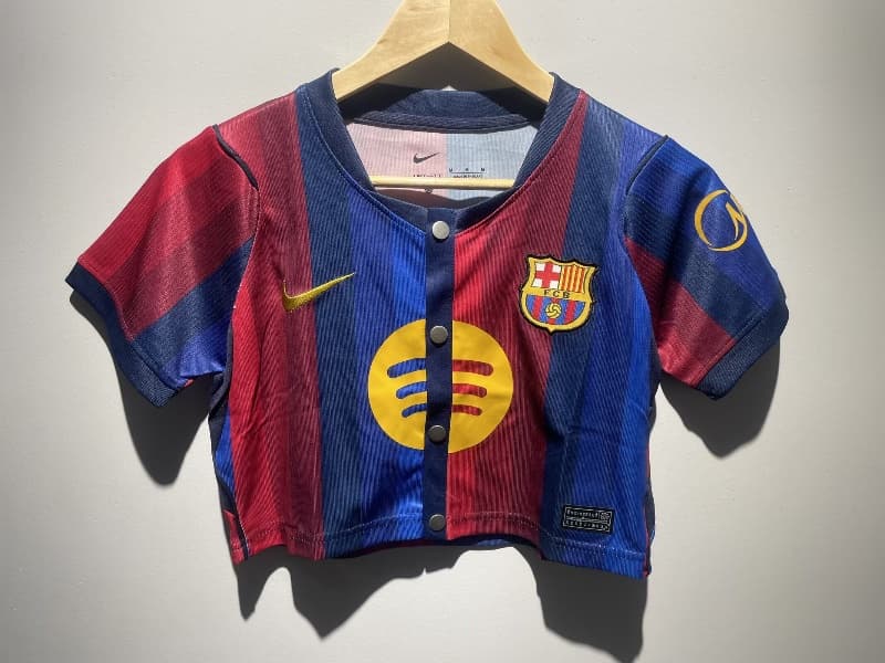 AAA(Thailand) Barcelona 26/27 Home Women Cropped MLB Soccer Jersey