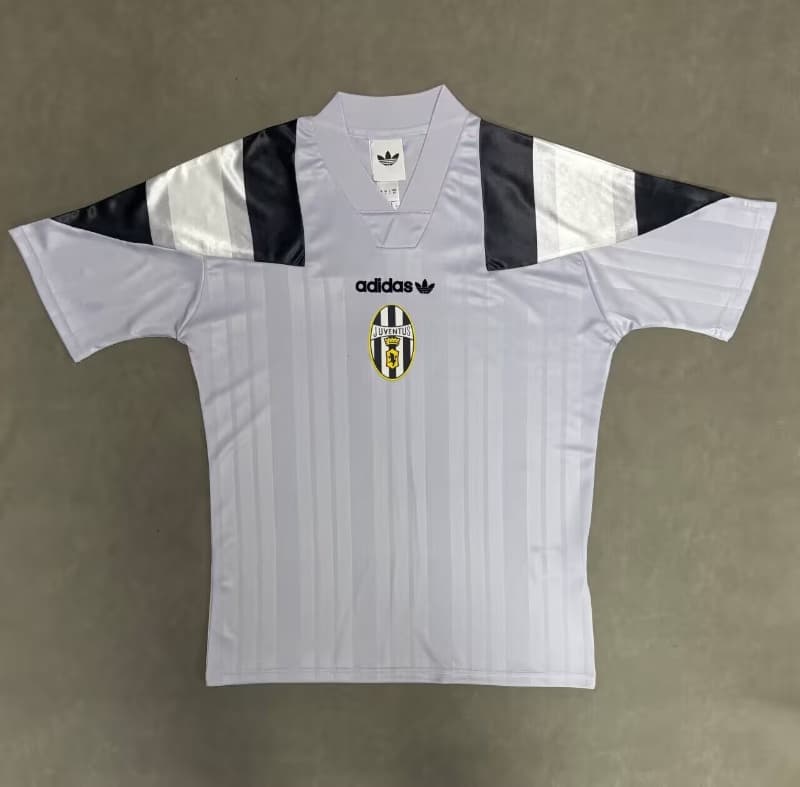 AAA(Thailand) Juventus 26/27 Training Soccer Jersey 03