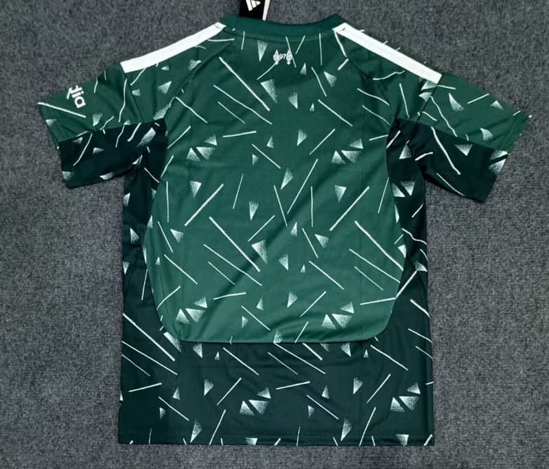 AAA(Thailand) Liverpool 26/27 Goalkeeper Green Soccer Jersey