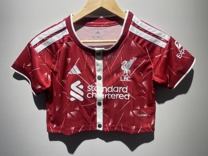 AAA(Thailand) Liverpool 26/27 Home Women Cropped MLB Soccer Jersey