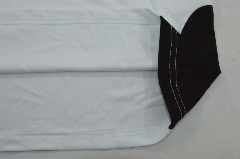 AAA(Thailand) Liverpool 26/27 Training Soccer Jersey 04