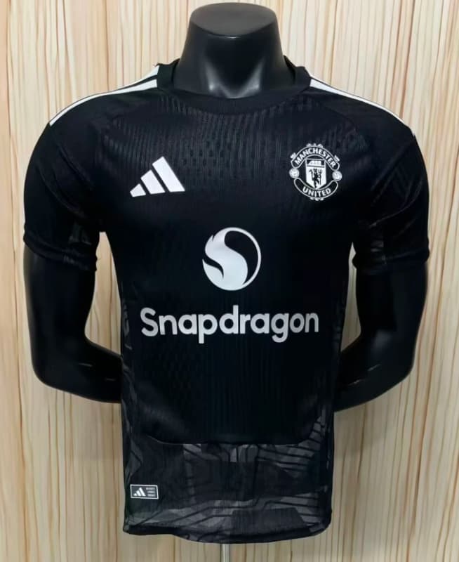 AAA(Thailand) Manchester United 26/27 Goalkeeper Black Soccer Jersey (Player) AAA(Thailand) Manchester United 26/27 Goalkeeper Black Soccer Jersey (Player)