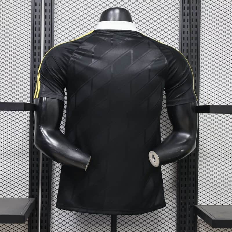 AAA(Thailand) Real Madrid 26/27 Black Soccer Jersey