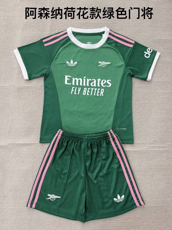 Arsenal 26/27 Kids Goalkeeper Green Soccer Jersey And Shorts 02