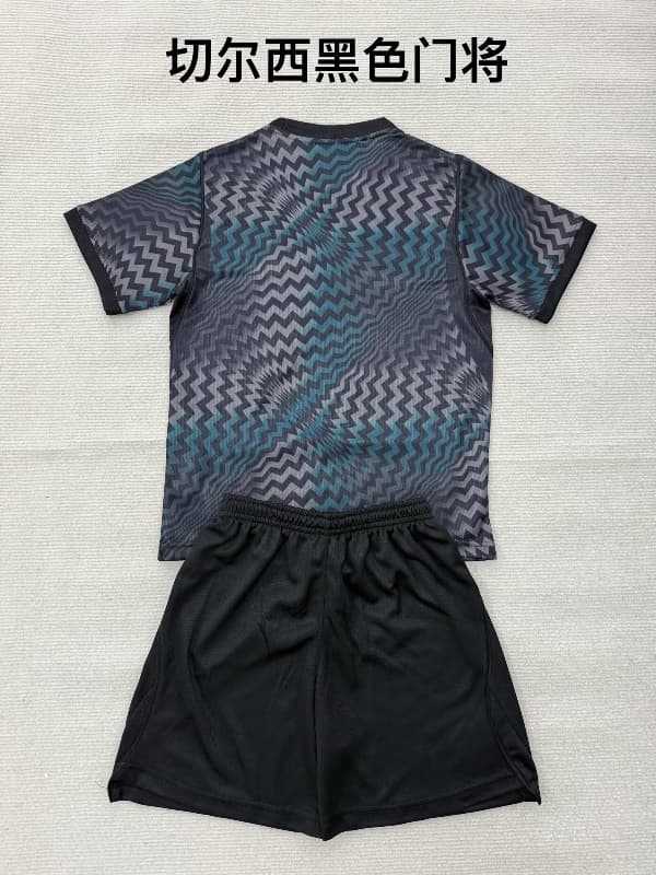 Chelsea 26/27 Kids Goalkeeper Black Soccer Jersey And Shorts