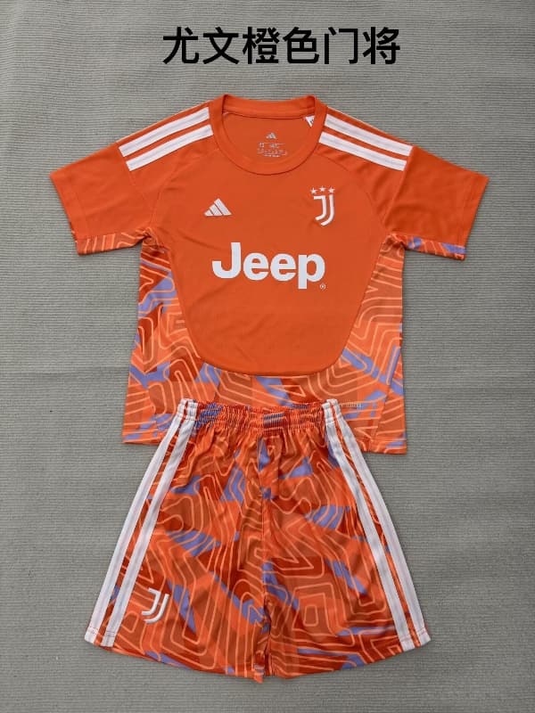 Juventus 26/27 Kids Goalkeeper Orange Soccer Jersey And Shorts Juventus 26/27 Kids Goalkeeper Orange Soccer Jersey And Shorts
