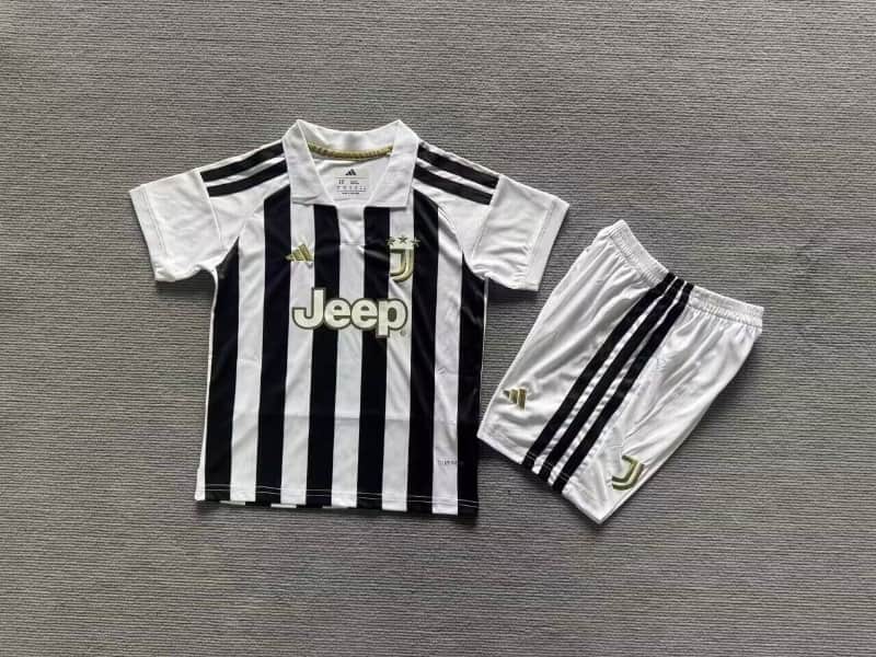 Juventus 26/27 Kids Home Soccer Jersey And Shorts (Leaked) Juventus 26/27 Kids Home Soccer Jersey And Shorts (Leaked)