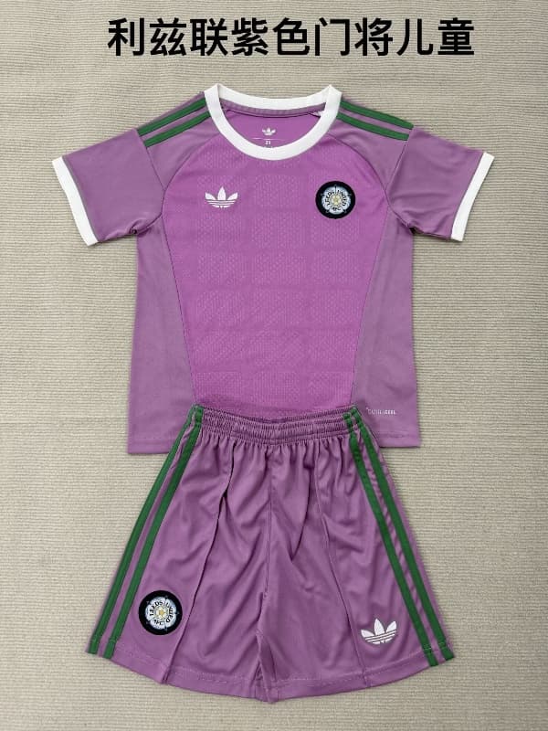Leeds United 26/27 Kids Goalkeeper Purple Soccer Jersey And Shorts