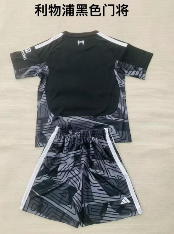 Liverpool 26/27 Kids Goalkeeper Black Soccer Jersey And Shorts