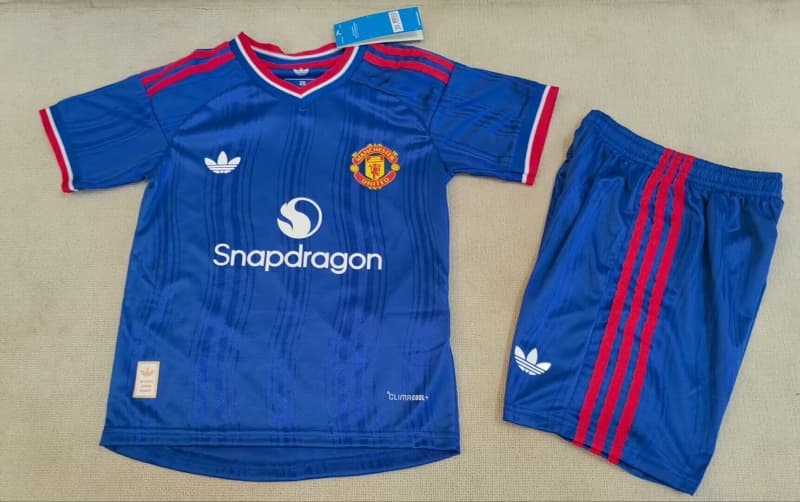 Manchester United 26/27 Kids Away Soccer Jersey And Shorts (Player)