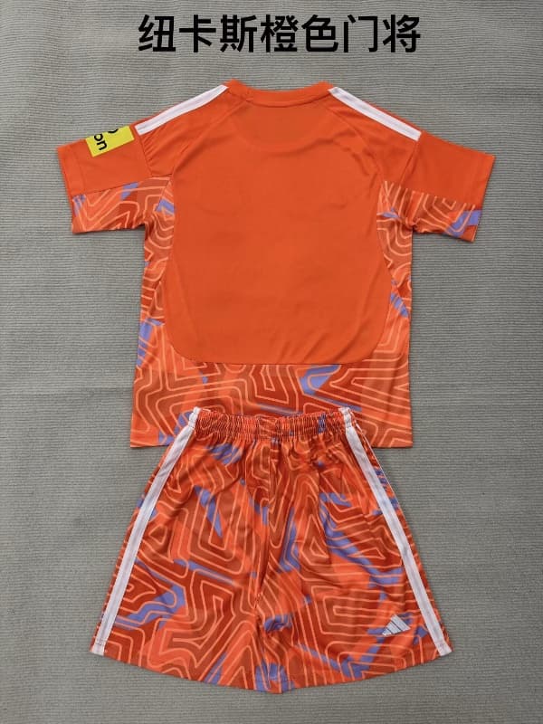 Newcastle United 26/27 Kids Goalkeeper Orange Soccer Jersey And Shorts