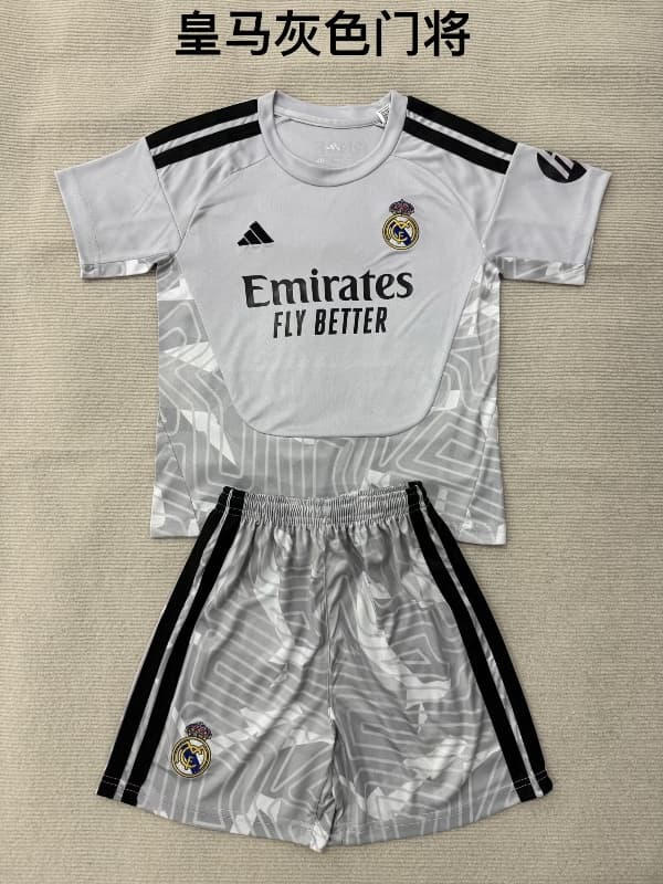 Real Madrid 26/27 Kids Goalkeeper Grey Soccer Jersey And Shorts
