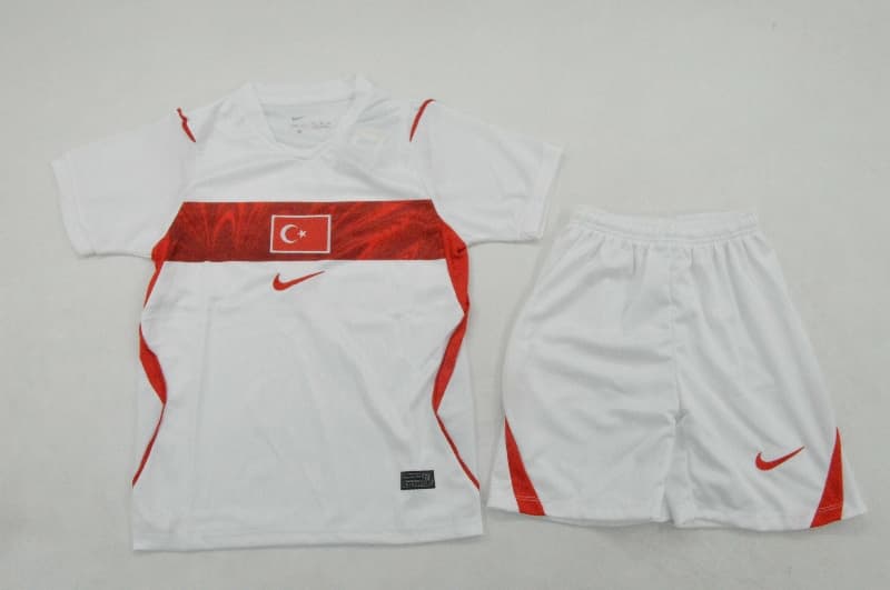 Turkey 2026 Kids Home Soccer Jersey And Shorts Turkey 2026 Kids Home Soccer Jersey And Shorts
