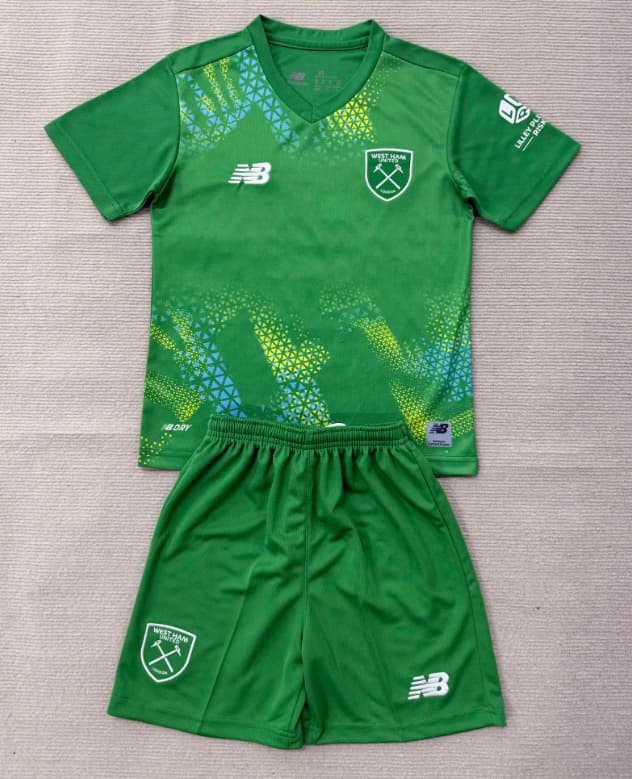 West Ham 26/27 Kids Goalkeeper Green Soccer Jersey And Shorts West Ham 26/27 Kids Goalkeeper Green Soccer Jersey And Shorts