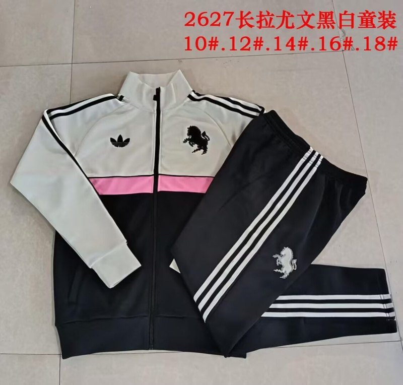 Juventus 26/27 Kids Black Soccer Tracksuit 02