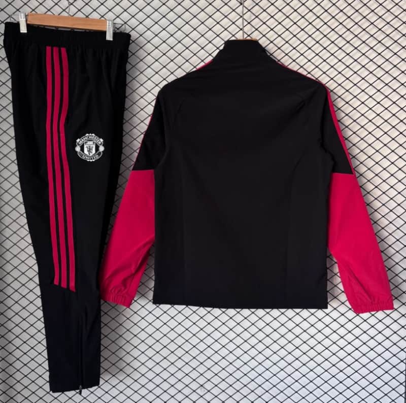 AAA(Thailand) Manchester United 26/27 Black Soccer Windbreaker Tracksuit 06